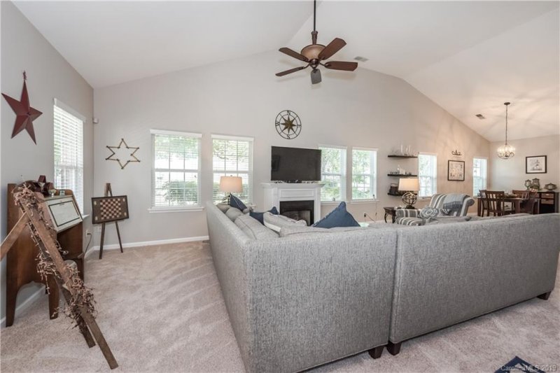 Property image 4 at 11727 Silverado Lane, Charlotte, NC 28277