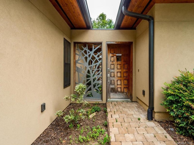 Property image 2 at 104 Starling Pass, Asheville, NC 28804