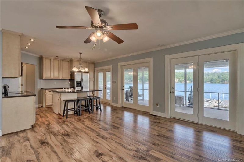 Property image 3 at 846 Pinehaven Drive, New London, NC 28127