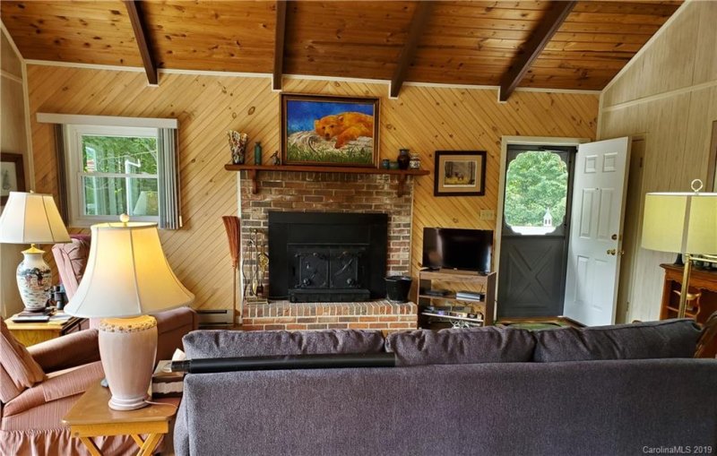 Property image 3 at 818 Hemlock Drive, Newland, NC 28657