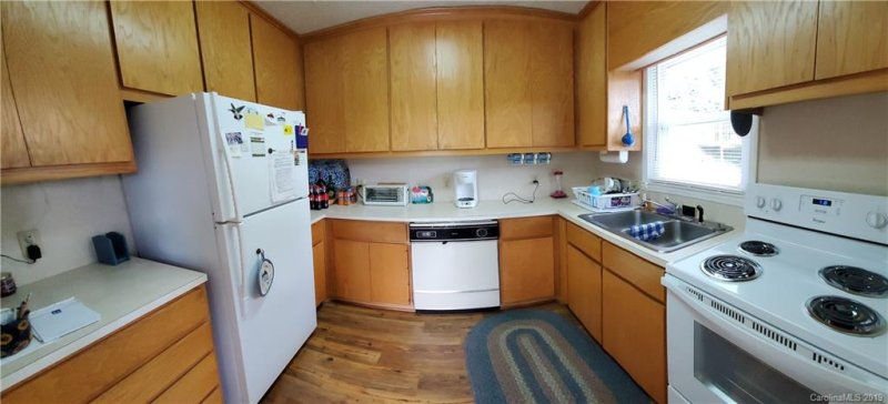 Property image 5 at 818 Hemlock Drive, Newland, NC 28657