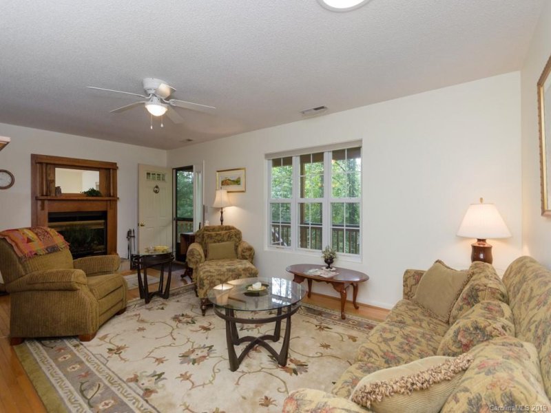 Property image 4 at 32 Indian Trail, Asheville, NC 28803