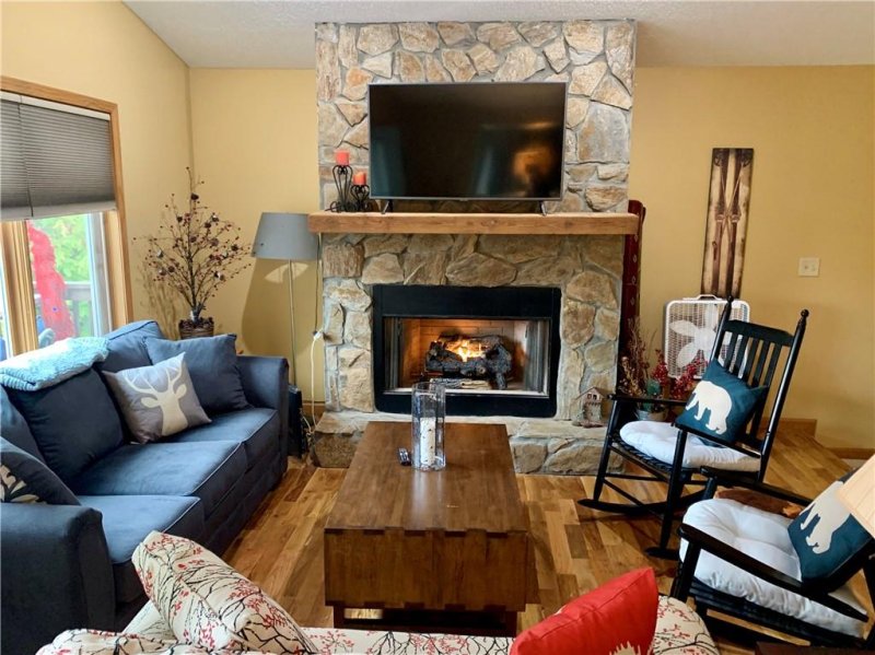 Property image 5 at 111 Hoot Owl Lane, Beech Mountain, NC 28604