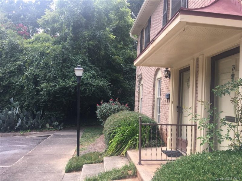 Property image 2 at 1511 Lansdale Drive, Charlotte, NC 28205