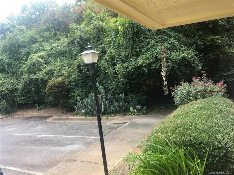 Property image 4 at 1511 Lansdale Drive, Charlotte, NC 28205