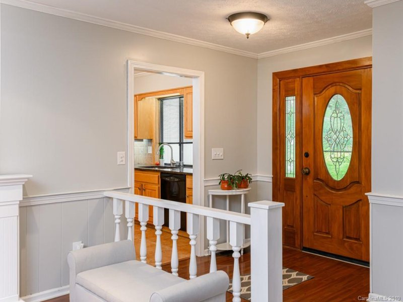 Property image 5 at 905 Toxaway Drive, Hendersonville, NC 28791