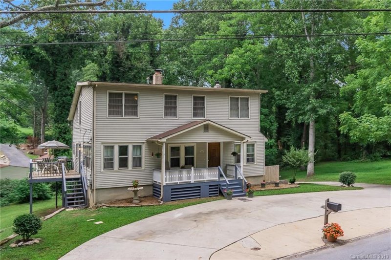 Property image 2 at 1007 N Justice Street, Hendersonville, NC 28791