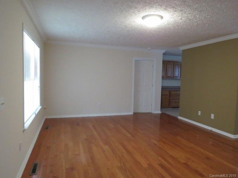 Property image 3 at 125 Ping Court, Statesville, NC 28677