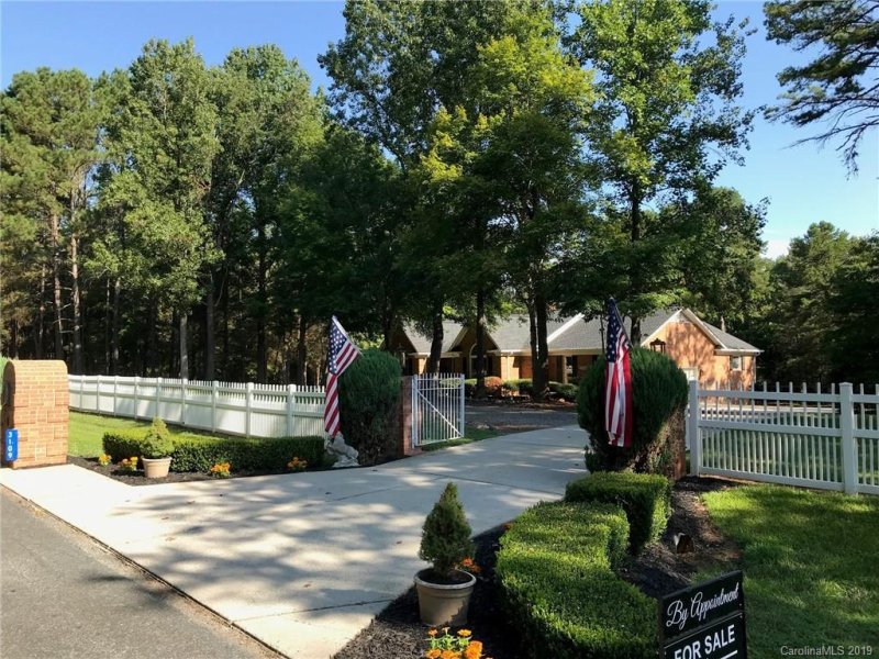 Property image 2 at 3109 King Olaf Drive, Waxhaw, NC 28173