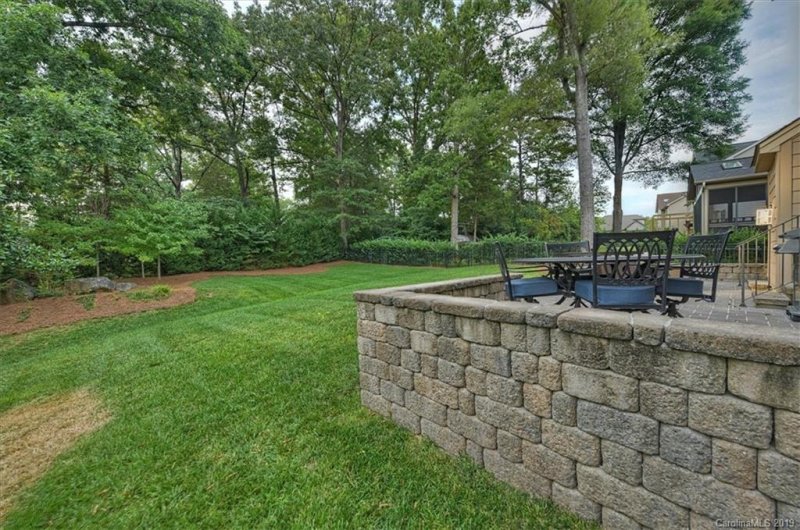 Property image 4 at 7428 Edenbridge Lane, Charlotte, NC 28226
