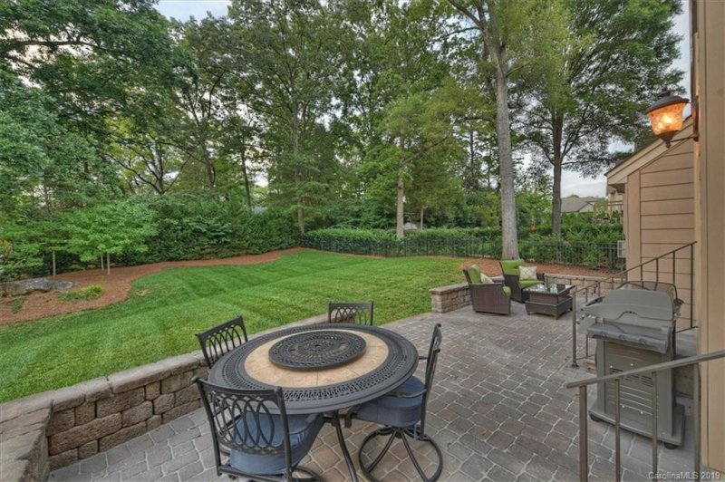 Property image 5 at 7428 Edenbridge Lane, Charlotte, NC 28226