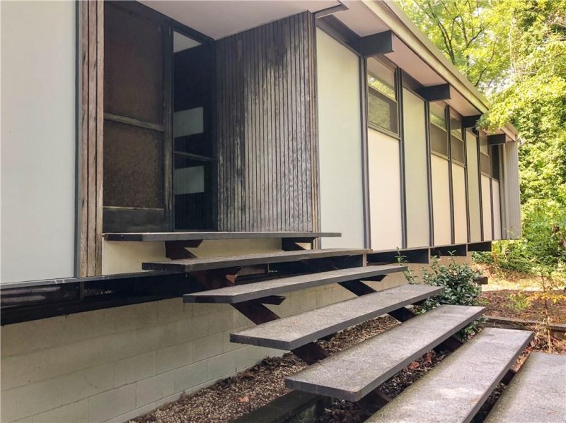 Property image 2 at 1075 5th Avenue, Hickory, NC 28601