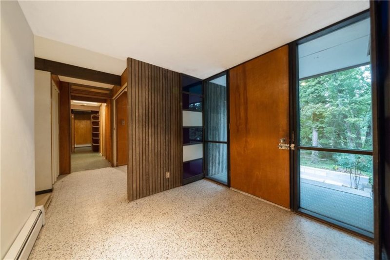 Property image 4 at 1075 5th Avenue, Hickory, NC 28601