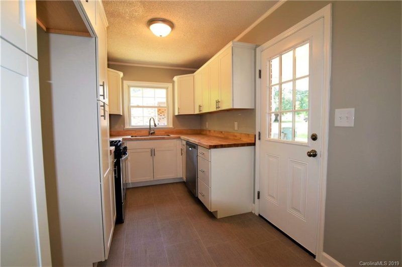 Property image 4 at 2112 Hollandale Drive, Gastonia, NC 28054