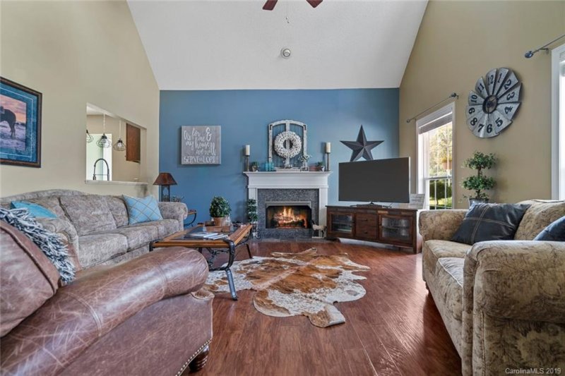 Property image 4 at 106 Lynnette Drive, Mt Ulla, NC 28125