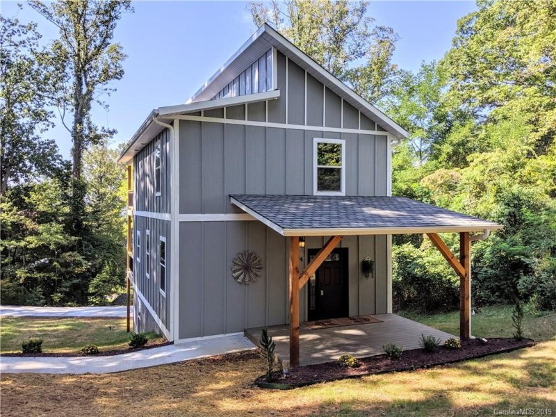 Property image 2 at 44 Laurel Road, Arden, NC 28704