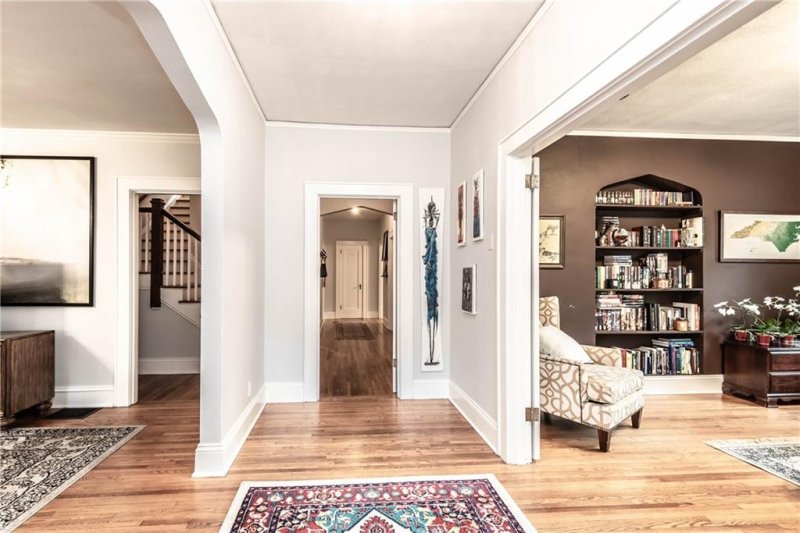 Property image 2 at 26 8th Avenue, Hickory, NC 28601