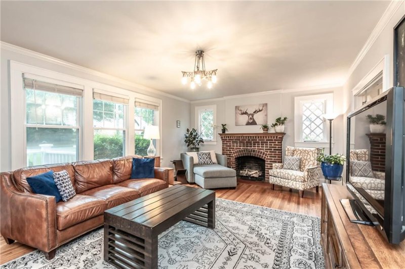 Property image 3 at 26 8th Avenue, Hickory, NC 28601