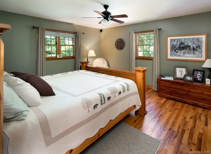 Property image 3 at 287 Walnut Ridge Drive, Clyde, NC 28721