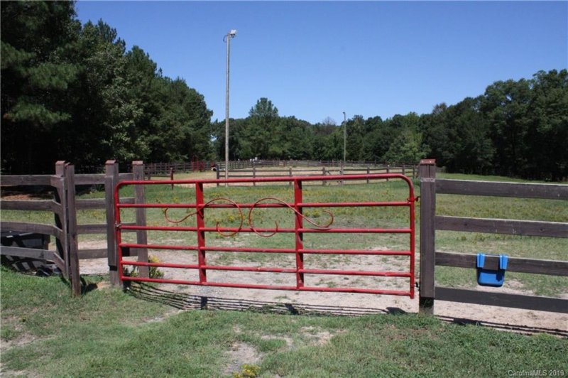 Property image 4 at 760 Bellegray Road, Clover, SC 29710
