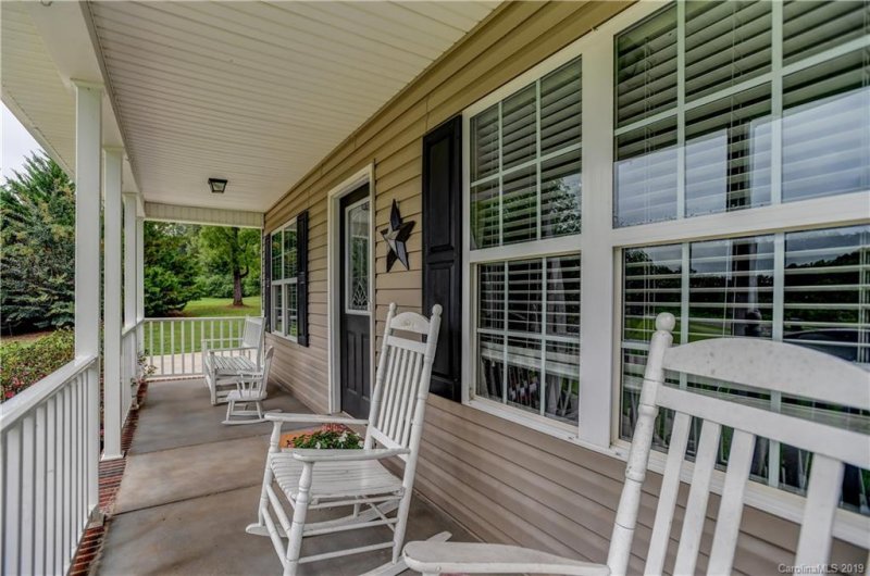 Property image 2 at 111 Homewood Lane, Statesville, NC 28625