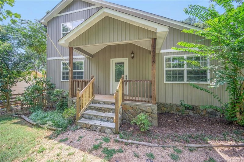 Property image 2 at 2036 Hickory Hills Drive, Denver, NC 28037