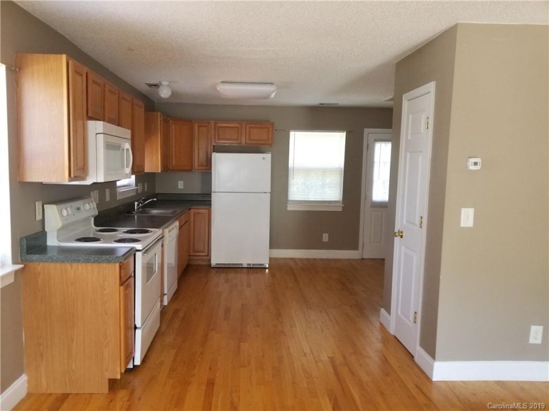 Property image 3 at 136 Turbyfill Road, Mooresville, NC 28117