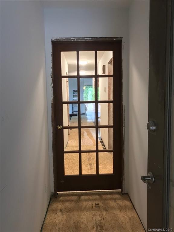 Property image 3 at 304 Woodfield Drive, Asheville, NC 28803