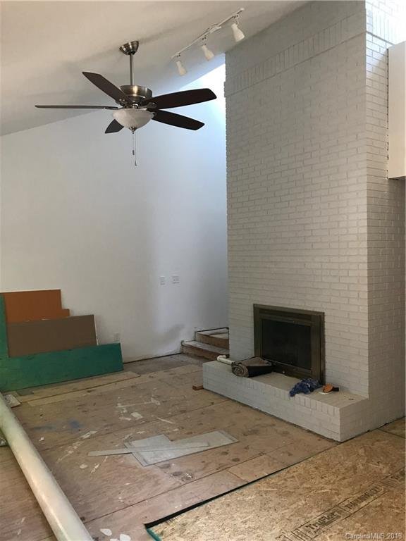 Property image 4 at 304 Woodfield Drive, Asheville, NC 28803