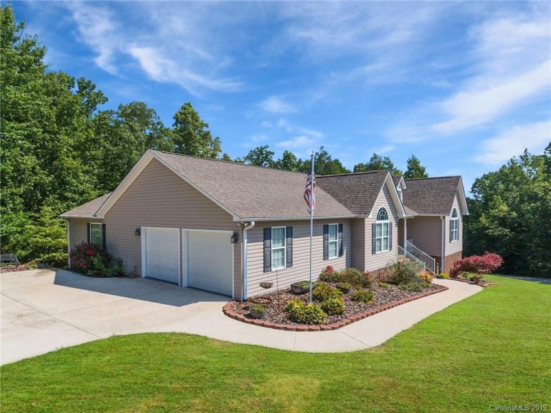 Property image 3 at 411 Timberland Drive, Marion, NC 28752