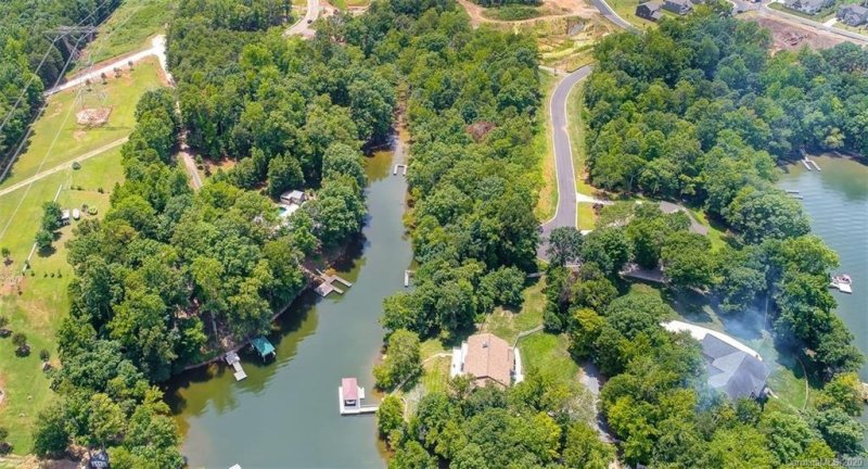 646 Sandbar Point