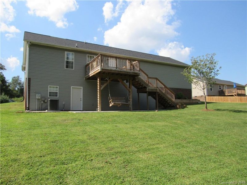 Property image 3 at 1067 Creekside Drive, Lincolnton, NC 28092