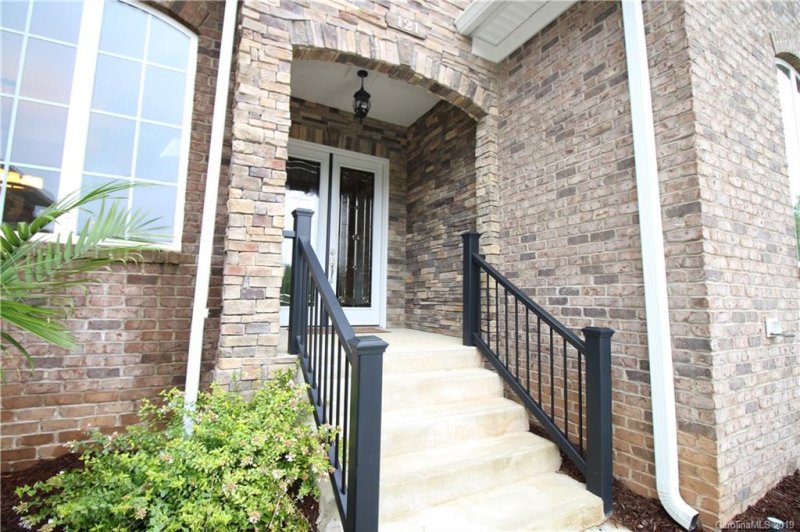 Property image 5 at 121 Dabbling Duck Circle, Mooresville, NC 28117