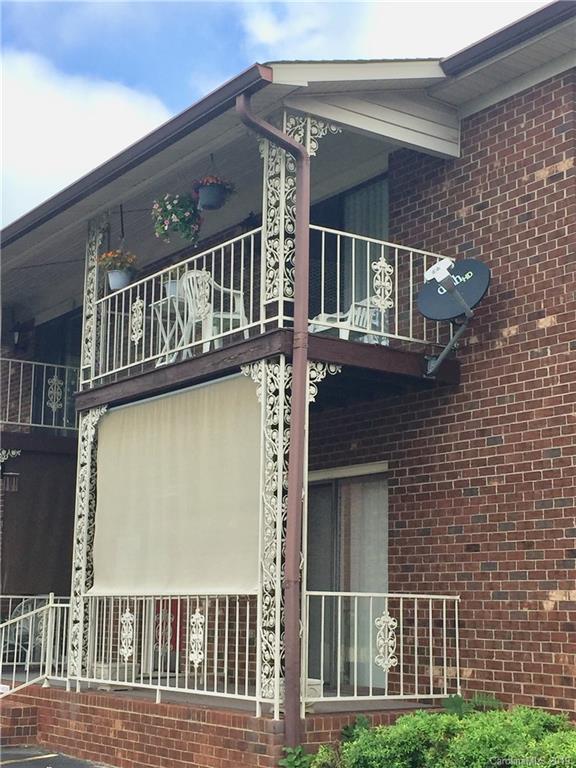 2131 Carriage Woods Lane