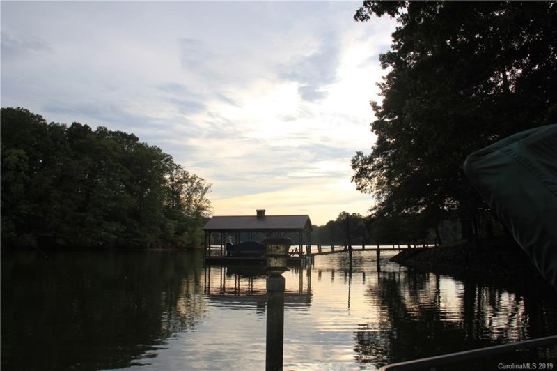 Property image 3 at 211 Loblolly Drive, Statesville, NC 28677