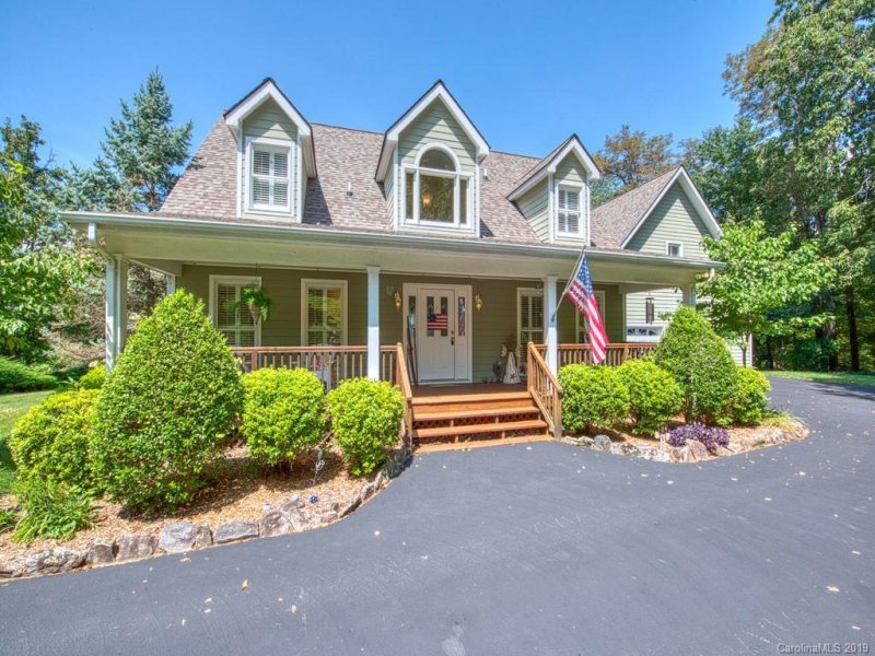 Property image 3 at 157 Presidential Drive, Waynesville, NC 28786