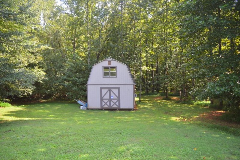 Property image 5 at 2120 Redberry Lane, Conover, NC 28613