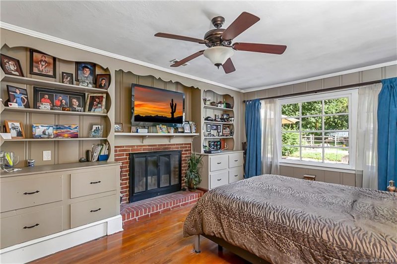 Property image 3 at 201 N Hawthorne Street, Mount Holly, NC 28120