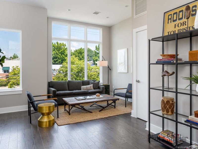 Property image 2 at 15 Bauhaus Court, Asheville, NC 28801