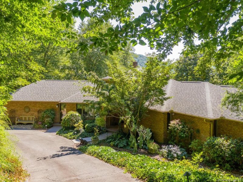 Property image 3 at 35 Hawk View Drive, Asheville, NC 28804