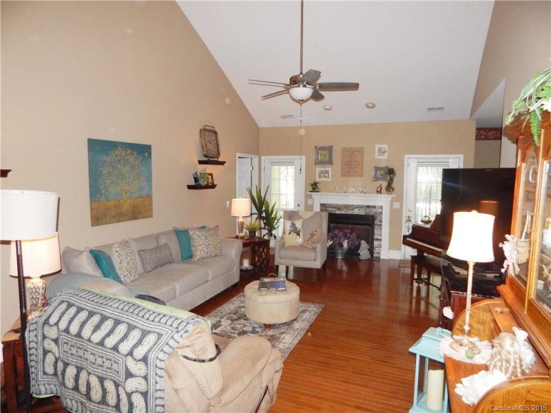 Property image 5 at 2325 Keswick Lane, Rock Hill, SC 29732