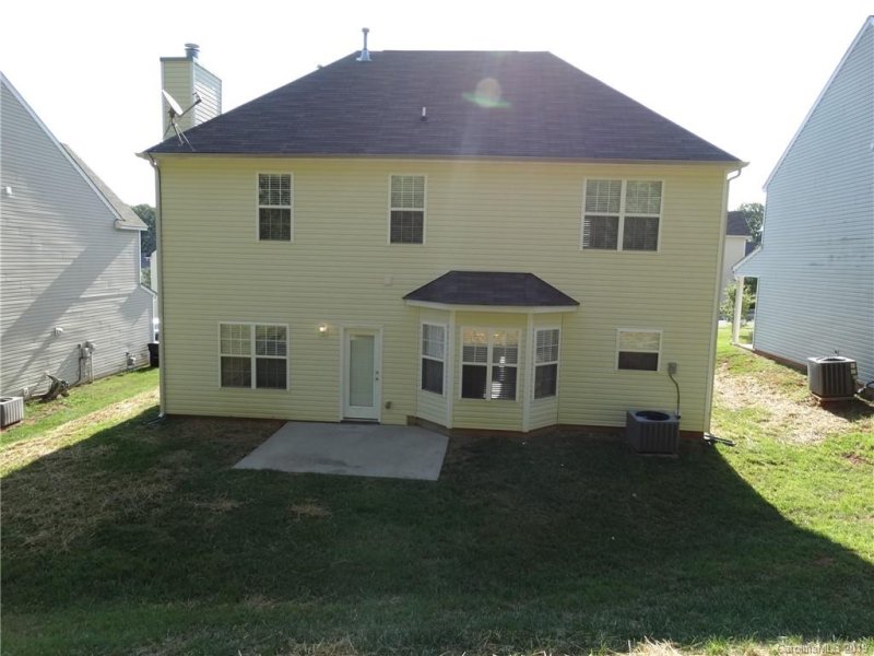 Property image 4 at 5426 Freestone Drive, Charlotte, NC 28216