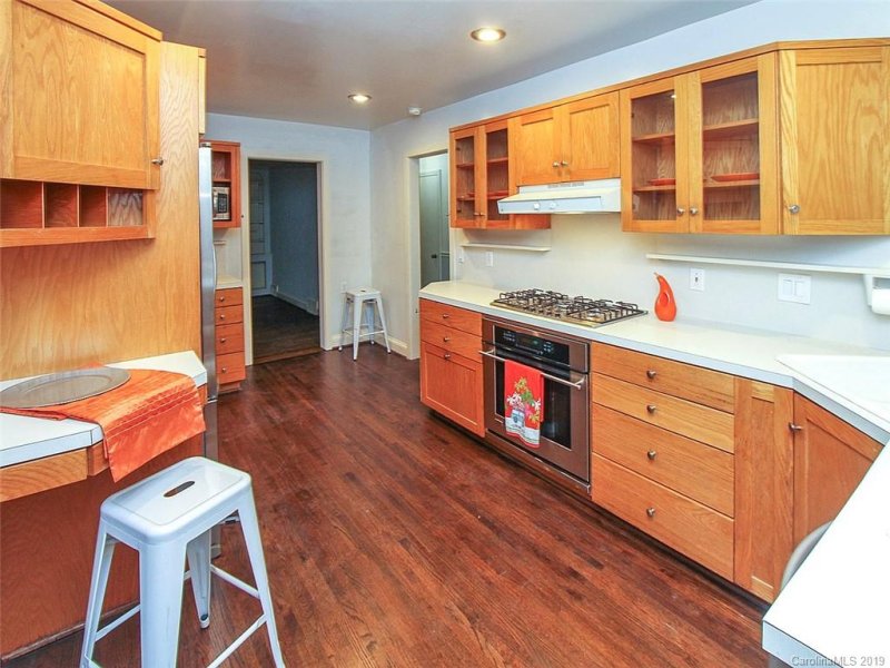 Property image 5 at 519 Meadowbrook Road, Charlotte, NC 28211