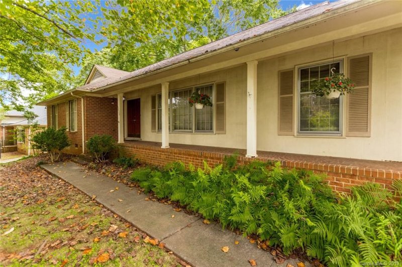 Property image 4 at 6030 Old Providence Road, Charlotte, NC 28226