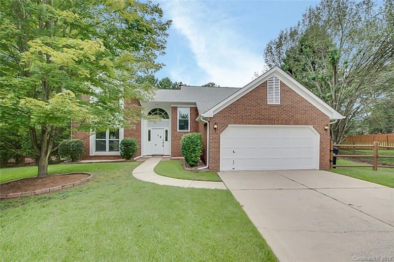 14004 Merganzer Court