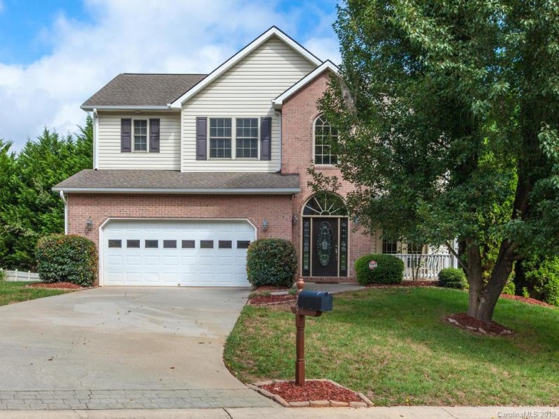 Property image 2 at 79 Driftstone Circle, Arden, NC 28704