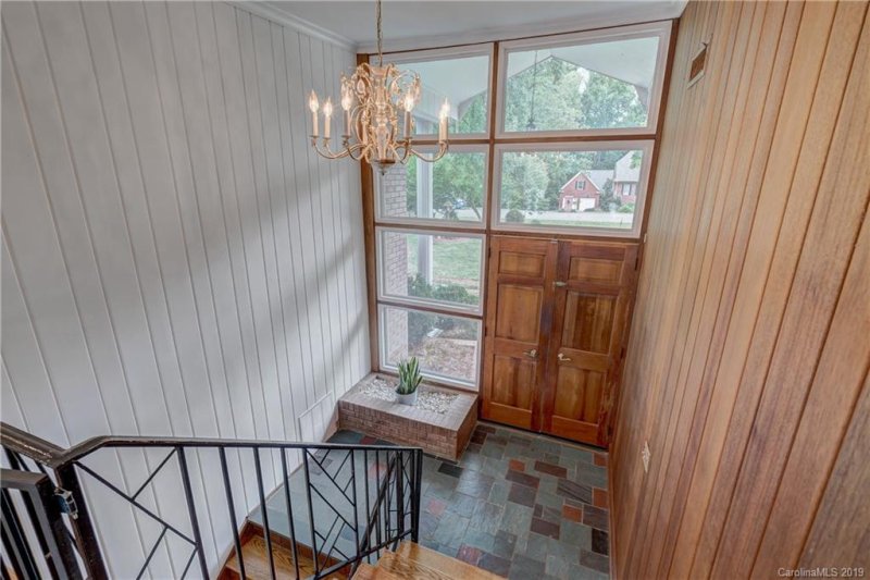 Property image 2 at 4629 Town And Country Drive, Charlotte, NC 28226