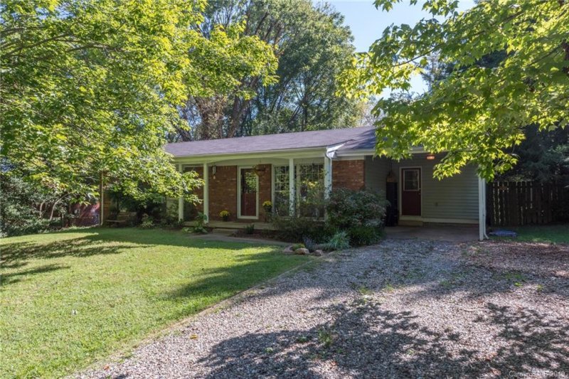 Property image 2 at 73 Grandview Road, Asheville, NC 28806