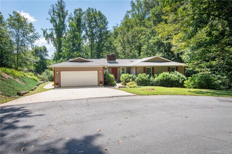 Property image 2 at 41 Devonshire Drive, Candler, NC 28715