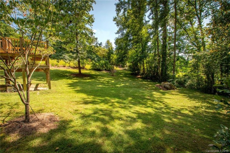 Property image 3 at 41 Devonshire Drive, Candler, NC 28715